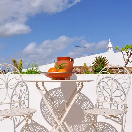 Elegant Formosa In Taviras Historica Centre